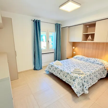 Apartment Mavi